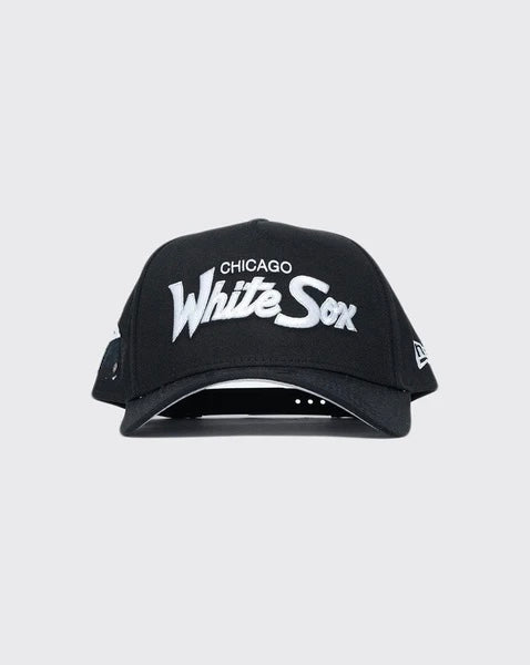 New Era Chicago White Sox script A-Frame snapback features a structured black crown and white embroidered lettering.