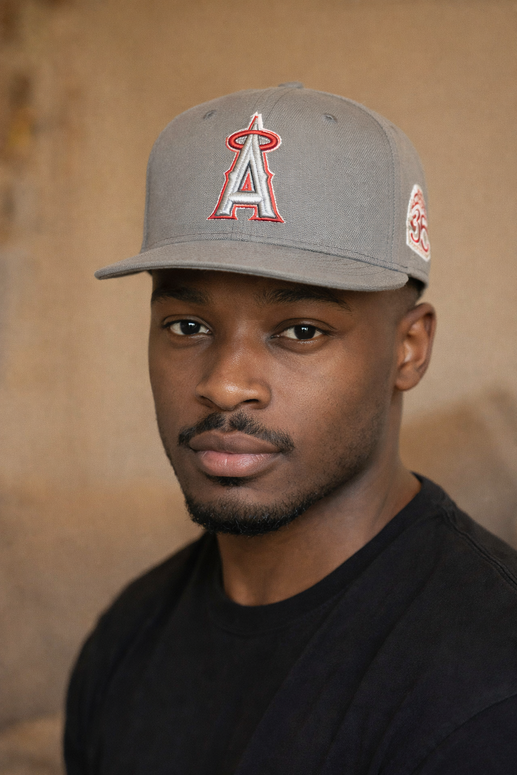 New Era Los Angeles Angels 59Fifty fitted hat in heather gray with a red and white logo.