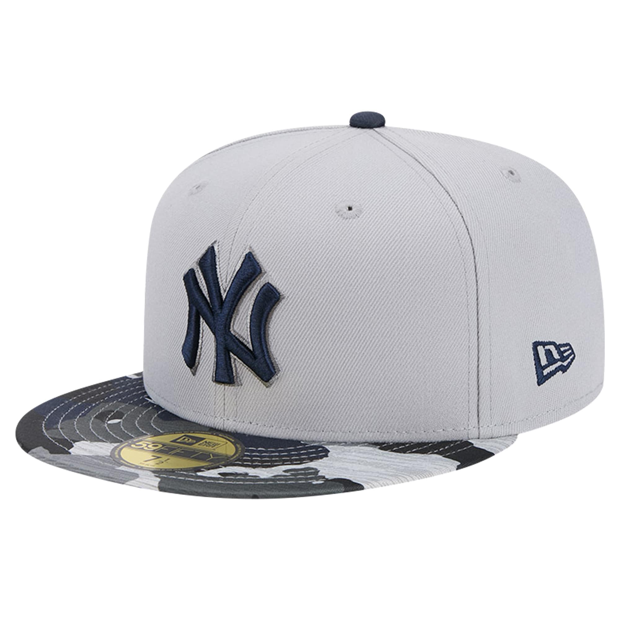 Yankee with camou brim